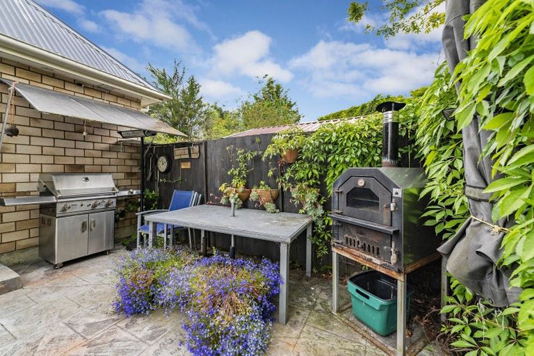 Photo of property in 2 Somerset Drive, Oxford, 7495