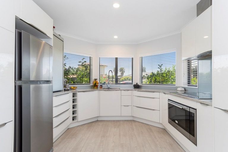 Photo of property in 9 James Henry Avenue, Papamoa Beach, Papamoa, 3118