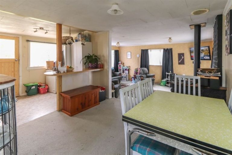 Photo of property in 14 Richmond Street, Inglewood, 4330