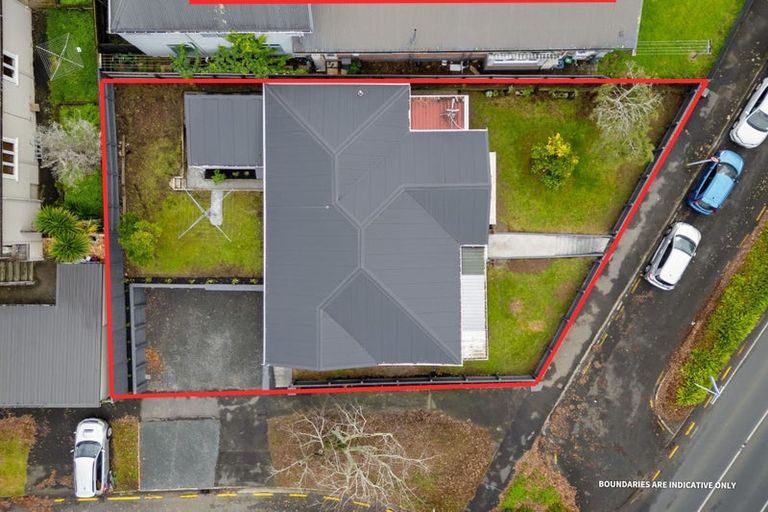 Photo of property in 8 Pembroke Lane, Hamilton Lake, Hamilton, 3204