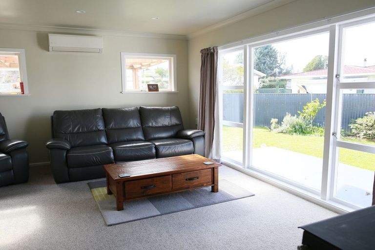 Photo of property in 40a Highbury Drive, Levin, 5510