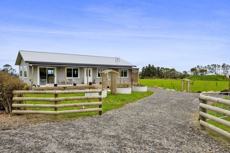 Photo of property in 297 Radnor Road, Midhirst, Stratford, 4394