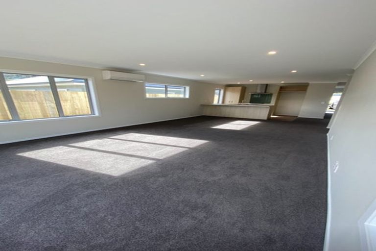 Photo of property in 27 Kairaumati Crescent, Kelson, Lower Hutt, 5010