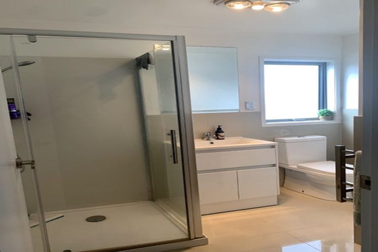 Photo of property in 60 Niu Lane, Te Atatu South, Auckland, 0610