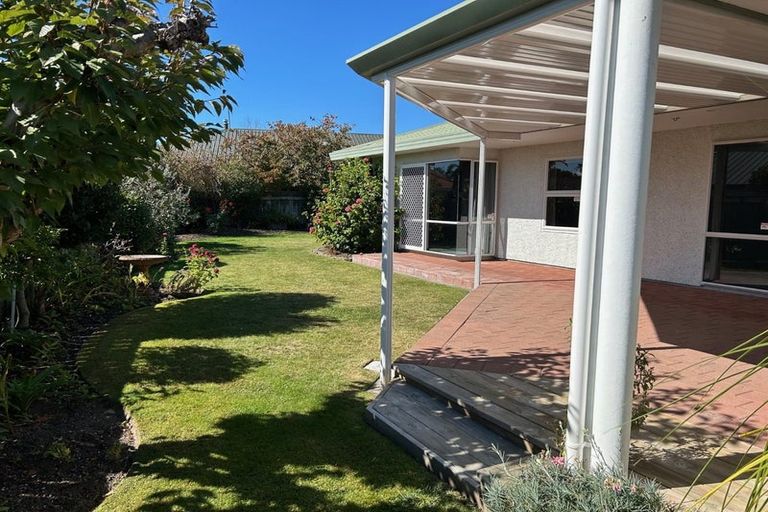 Photo of property in 11 Kingsgate Avenue, Havelock North, 4130
