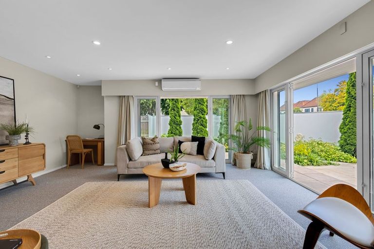 Photo of property in 22 Darvel Street, Riccarton, Christchurch, 8011