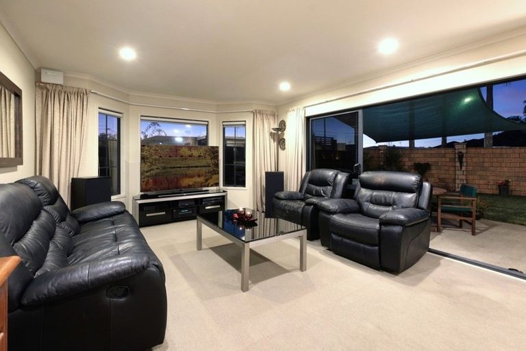 Photo of property in 1/100 Millers Road, Brookfield, Tauranga, 3110