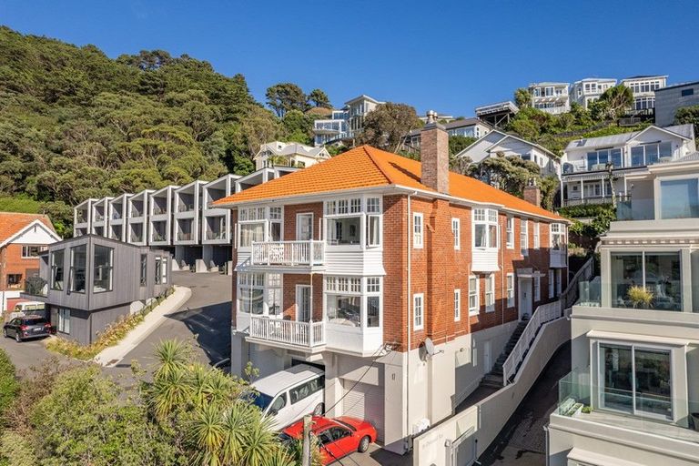 Photo of property in 2/17 Oriental Terrace, Oriental Bay, Wellington, 6011