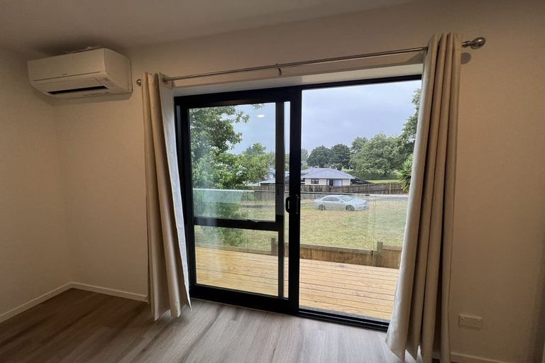 Photo of property in 15 Matukutureia Lane, Manurewa, 2102