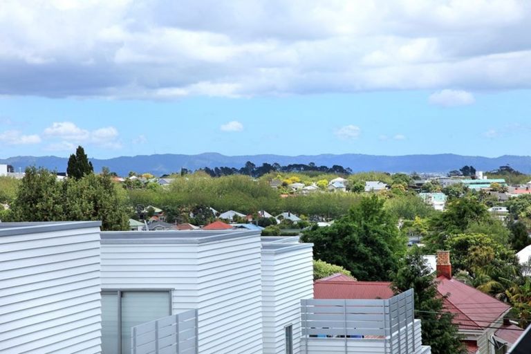 Photo of property in 1d/2 Dickens Street, Grey Lynn, Auckland, 1021