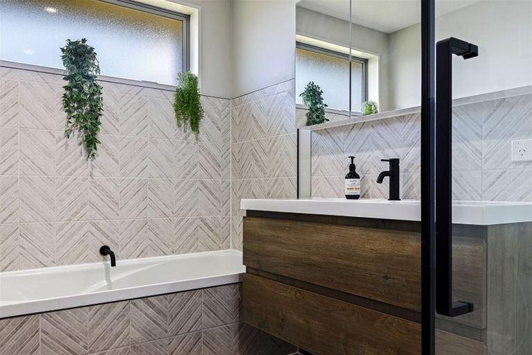 Photo of property in 170 Lowes Road, Rolleston, 7614