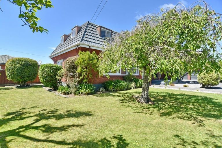 Photo of property in 15 Glenmore Avenue, Casebrook, Christchurch, 8051