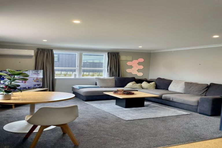 Photo of property in 10 Helen Street, Brooklyn, Wellington, 6021