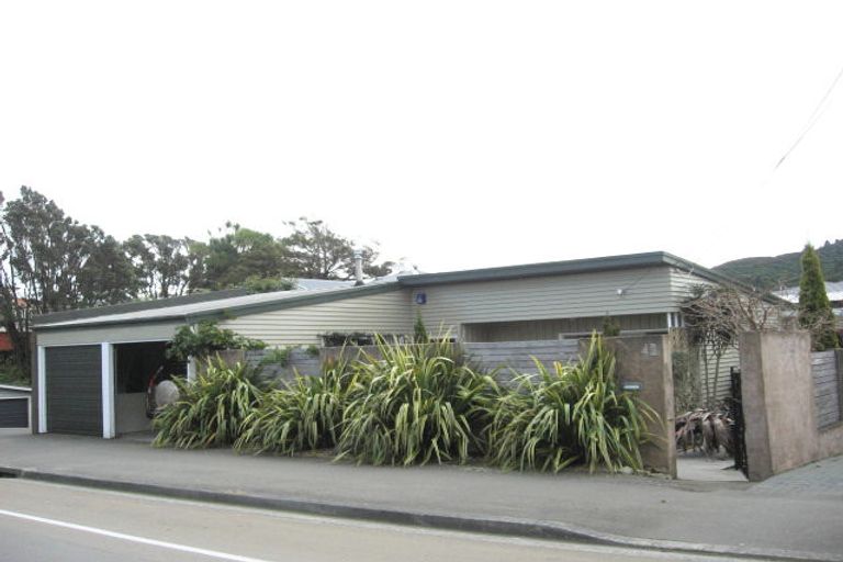 Photo of property in 42 Braithwaite Street, Karori, Wellington, 6012