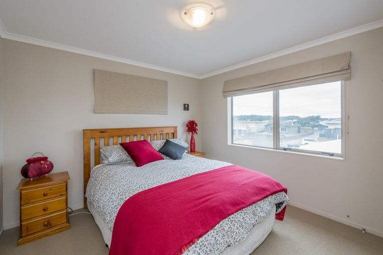 Photo of property in 8a Marine Parade South, Foxton Beach, Foxton, 4815