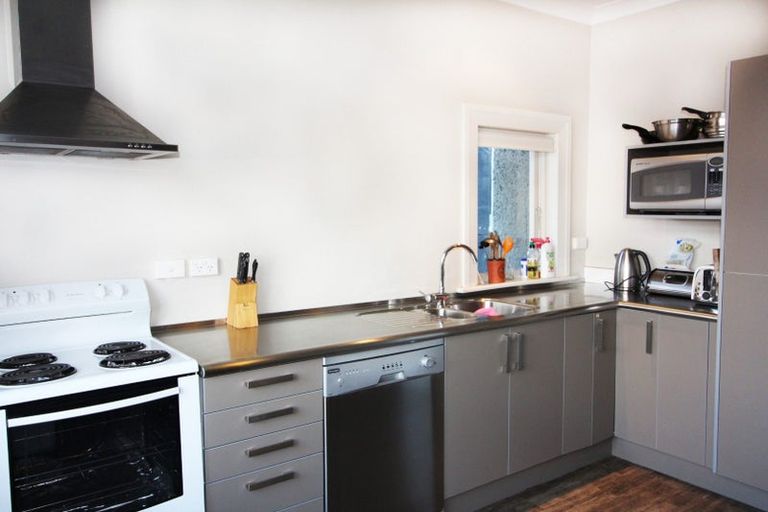 Photo of property in 2 Elder Street, North Dunedin, Dunedin, 9016