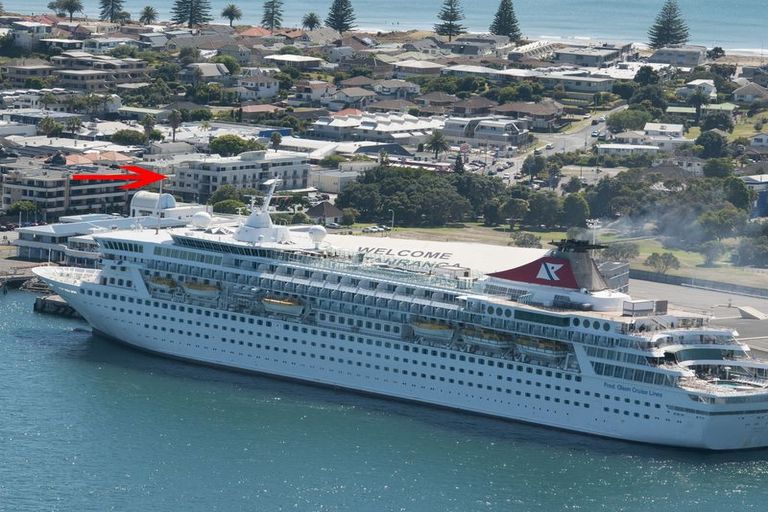 Photo of property in Salisbury Crown, 2/7 Salisbury Avenue, Mount Maunganui, 3116