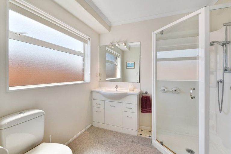 Photo of property in 38 Elan Place, Stanmore Bay, Whangaparaoa, 0932