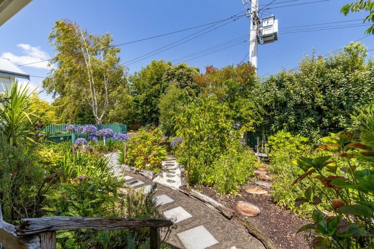 Photo of property in 32 Cuba Street, Marton, 4710