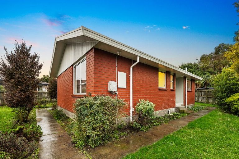 Photo of property in 60 Orrick Crescent, Avondale, Christchurch, 8061