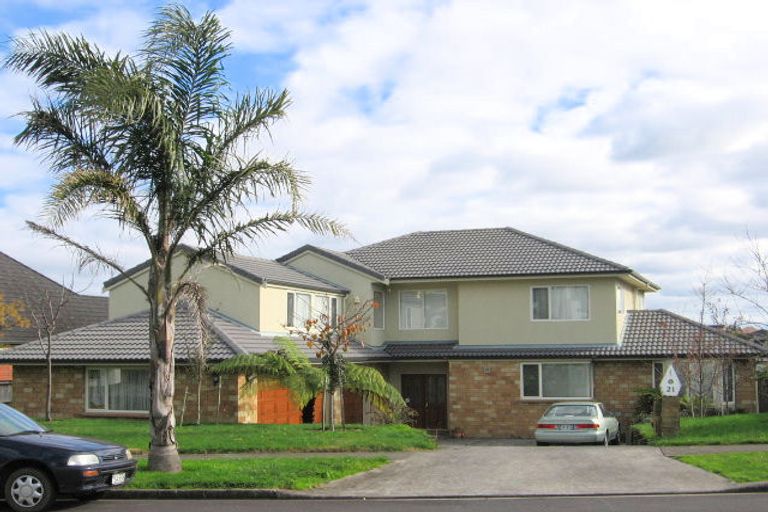 Photo of property in 21 Anaheim Boulevard, Shamrock Park, Auckland, 2016