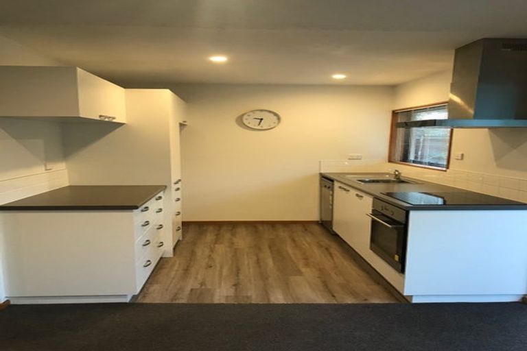 Photo of property in 6/4 Broadbent Street, Riccarton, Christchurch, 8041
