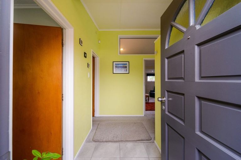 Photo of property in 6 Dunk Place, Milson, Palmerston North, 4414