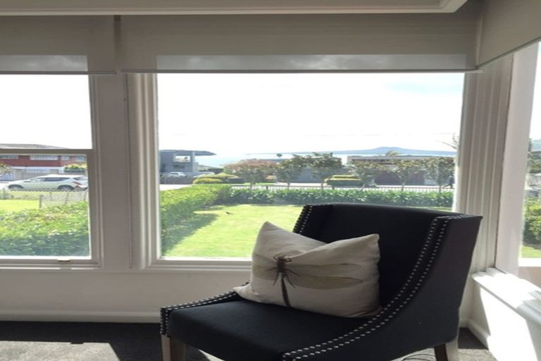 Photo of property in 24 Takutai Avenue, Bucklands Beach, Auckland, 2012