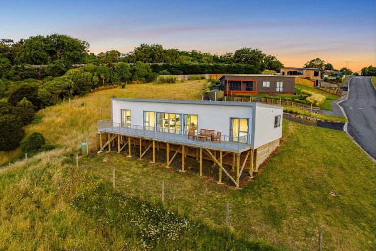 Photo of property in 14 Totara Drive, Duvauchelle, 7581