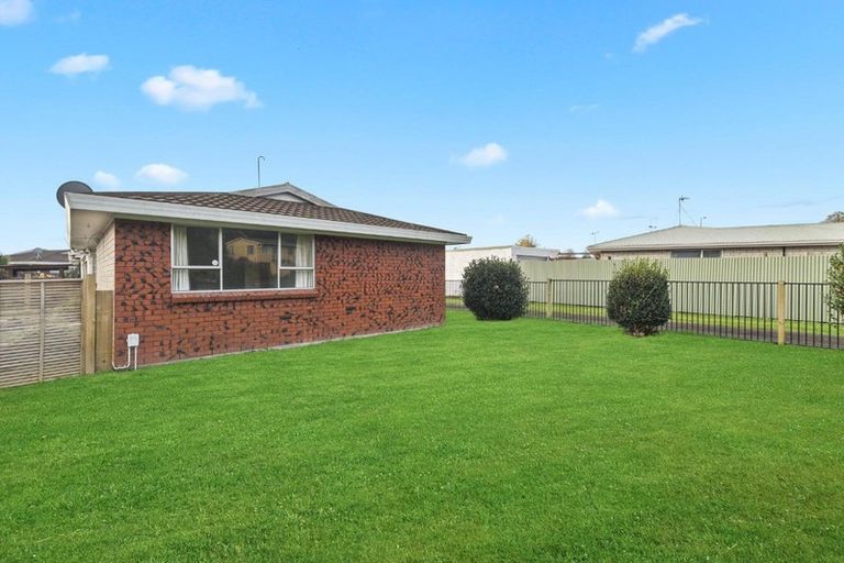 Photo of property in 48a Livingstone Avenue, Nawton, Hamilton, 3200