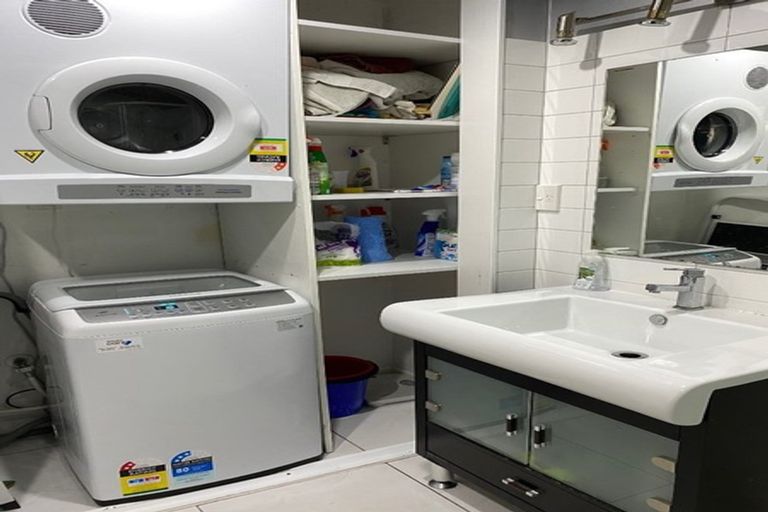 Photo of property in 6/8d Lipman Street, Mount Victoria, Wellington, 6011