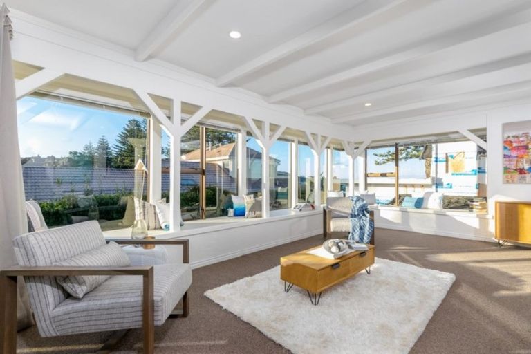 Photo of property in 11 Noel Avenue, Orewa, 0931