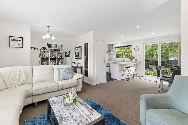 Photo of property in 41a Hicks Close, Whitby, Porirua, 5024