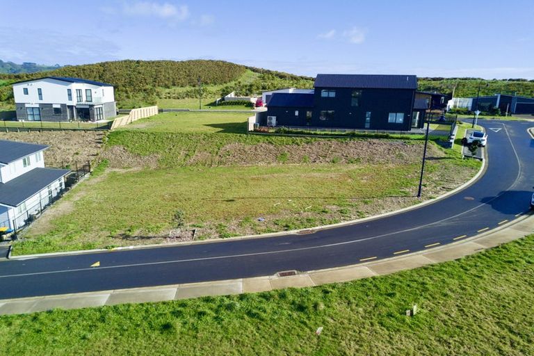 Photo of property in 4 Te Arapito Close, Aotea, 5024