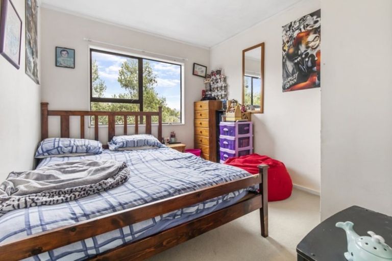 Photo of property in 1/33 Secretariat Place, Randwick Park, Auckland, 2105