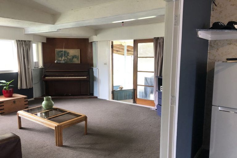 Photo of property in 17 Waite Street, Featherston, 5710