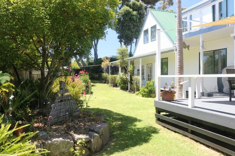 Photo of property in 11 Ohiwa Parade, Ohope, 3121