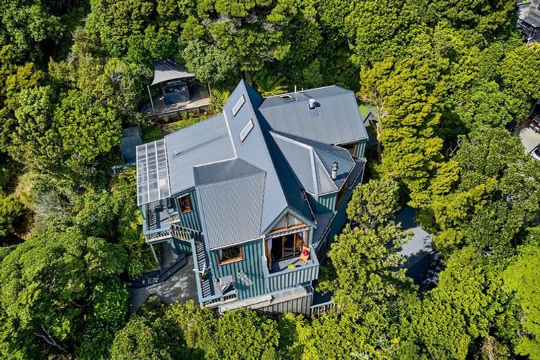 Photo of property in 80 Cluny Road, Plimmerton, Porirua, 5026