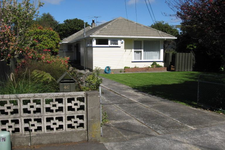 Photo of property in 46 Saint Ronans Avenue, Waterloo, Lower Hutt, 5011