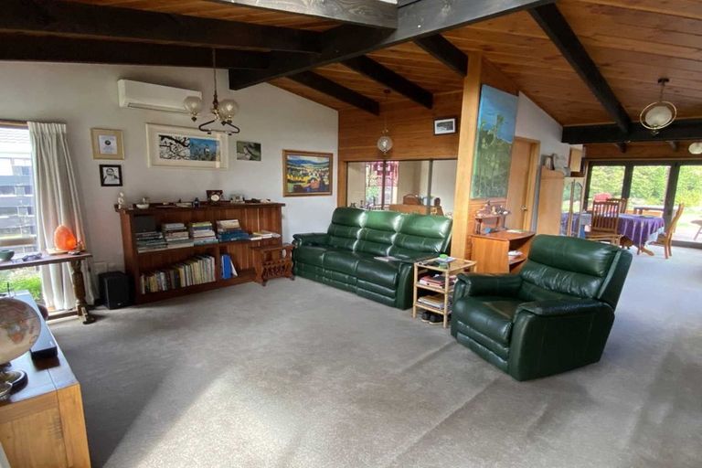 Photo of property in 15 Clare Street, Cambridge, 3434