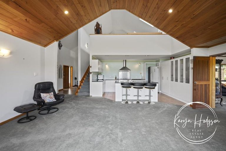 Photo of property in 87 Hurndall Street East, Maungaturoto, 0520