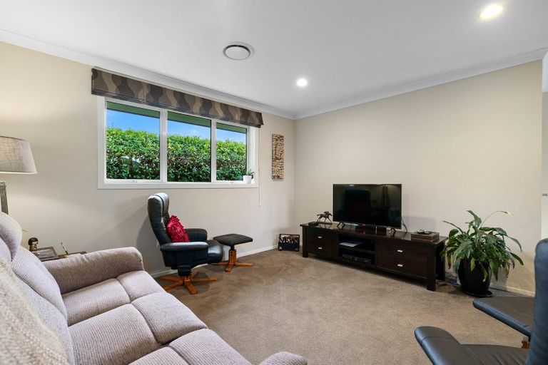 Photo of property in 23 Lilac Close, Cambridge, 3434