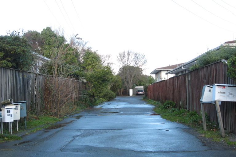 Photo of property in 1/84 Holly Road, St Albans, Christchurch, 8014