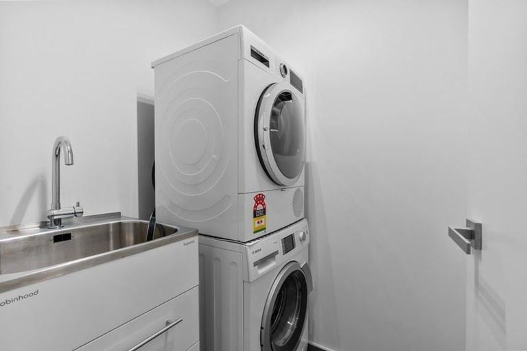 Photo of property in 8/83 Hinemoa Street, Birkenhead, Auckland, 0626