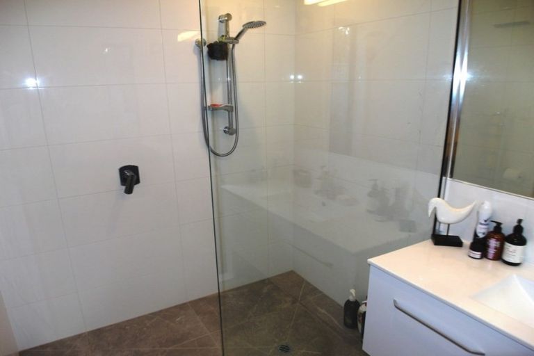 Photo of property in 8 Mona Vale Avenue, Riccarton, Christchurch, 8011