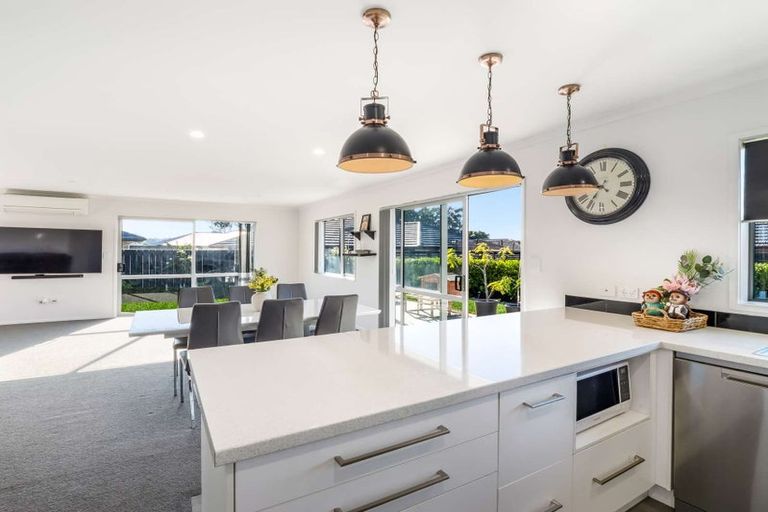 Photo of property in 9 Magnolia Crescent, Tawhero, Whanganui, 4501