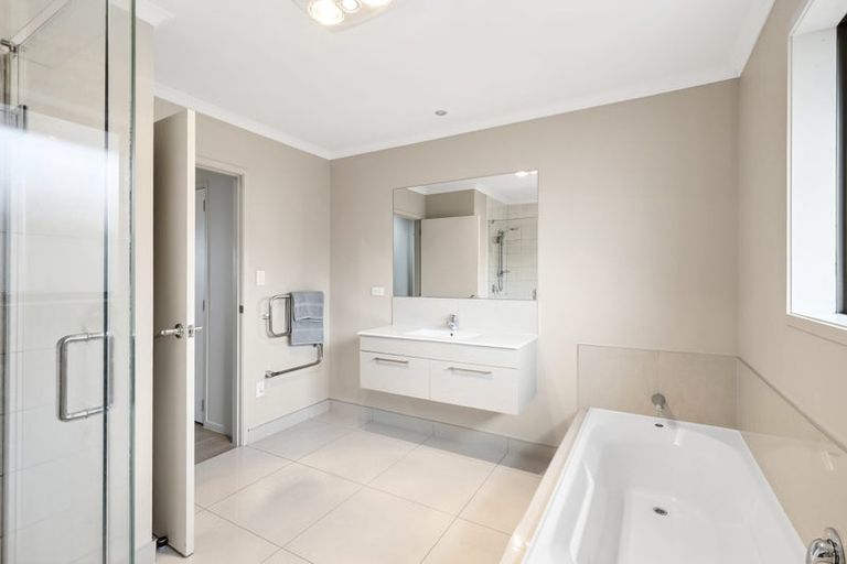 Photo of property in 73 Moonlight Drive, Rototuna North, Hamilton, 3210