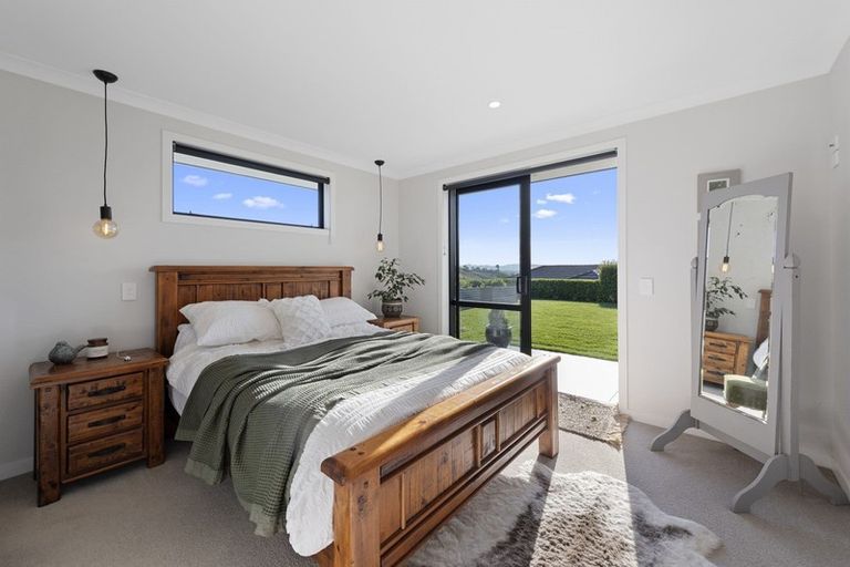 Photo of property in 213 Ballintoy Park Drive, Welcome Bay, Tauranga, 3175