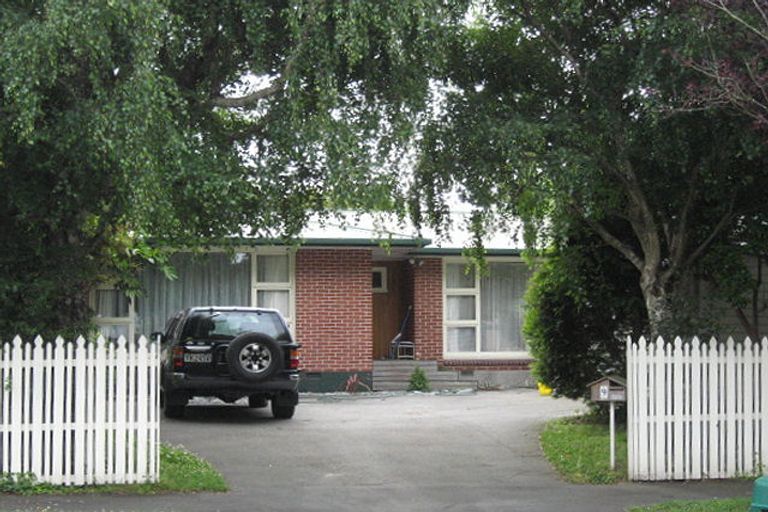 Photo of property in 9a Yardley Street, Avonhead, Christchurch, 8042