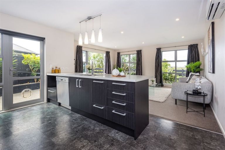 Photo of property in 18 Millesimes Way, Yaldhurst, Christchurch, 8042